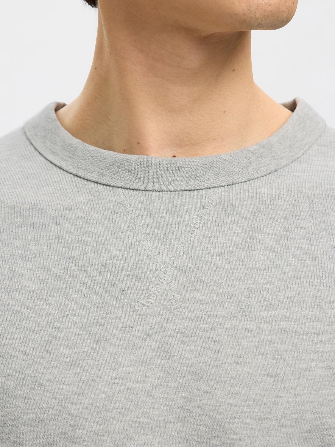 model_shot-detail